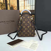 LOUIS VUITTON Palm Springs Mini Backpack Monogram 22cm   - 3