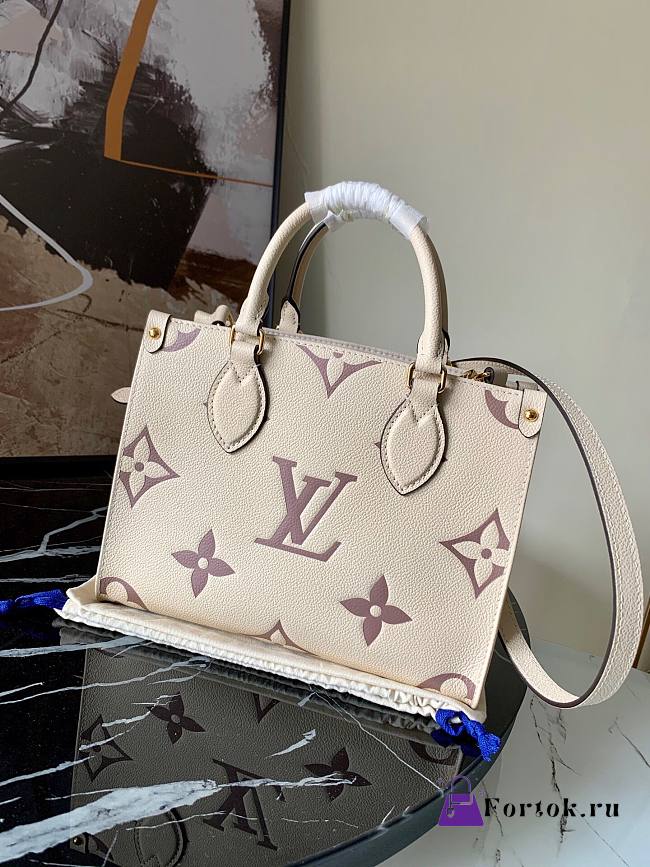 Louis Vuitton ONTHEGO Small Tote M45654 Bicolor Monogram Beige 25cm - 1