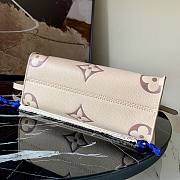Louis Vuitton ONTHEGO Small Tote M45654 Bicolor Monogram Beige 25cm - 4