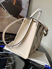 Louis Vuitton ONTHEGO Small Tote M45654 Bicolor Monogram Beige 25cm - 6