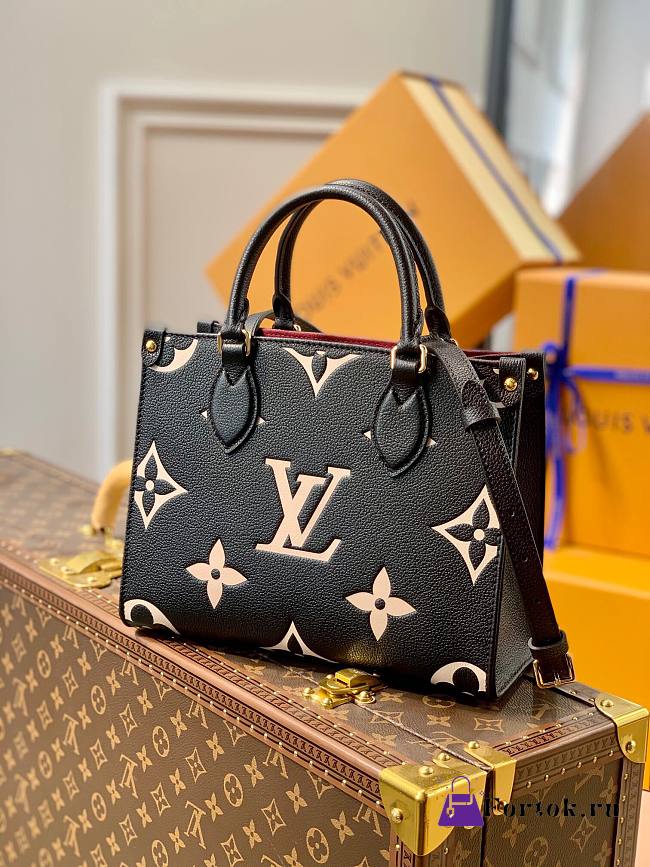 Louis Vuitton ONTHEGO Small Tote Bicolor Monogram Black M45659 25cm  - 1