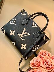 Louis Vuitton ONTHEGO Small Tote Bicolor Monogram Black M45659 25cm  - 4