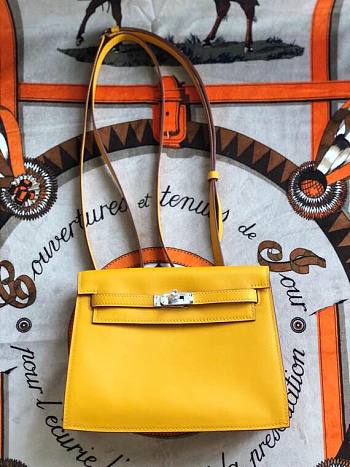 Hermès Kelly Danse Swift Amber Yellow Silver Buckle 22cm