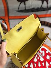 Hermès Kelly Danse Swift Light Yellow Silver Buckle 22cm - 5