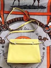 Hermès Kelly Danse Swift Light Yellow Silver Buckle 22cm - 4