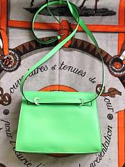 Hermès Kelly Danse Swift Apple Green Silver Buckle 22cm - 6