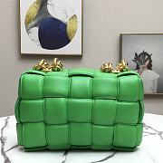 Bottega Veneta Gold Chain Cassette Racing Green 44048 26cm - 4