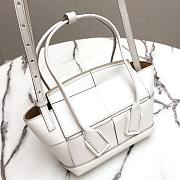 Bottega Veneta ARCO 48 Handbag Premium Calfskin Chalk 575941 - 3