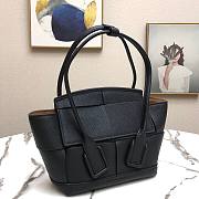 Bottega Veneta ARCO 48 Handbag Premium Calfskin Black 575941  - 3