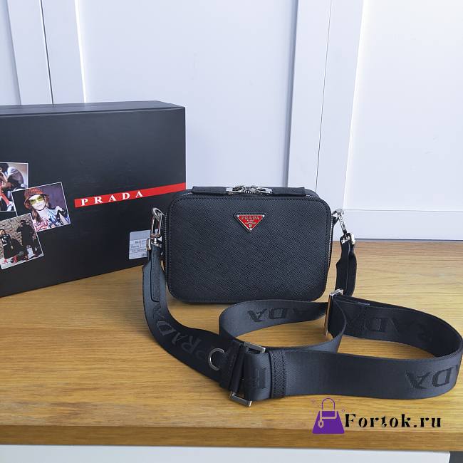Prada Box-shaped Camera Bag Black 02 2VH070 18cm - 1