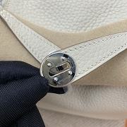 Hermès Mini Lindy Clemence Leather 10 Milkshake Silver Buckle 19cm - 6