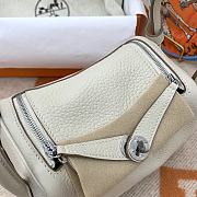 Hermès Mini Lindy Clemence Leather 10 Milkshake Silver Buckle 19cm - 5