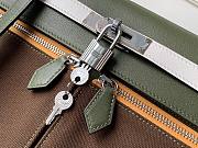 Hermès C-carved Pocket Lakis Kelly 32 Wild Swift Leather Green Canvas  - 2