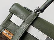 Hermès C-carved Pocket Lakis Kelly 32 Wild Swift Leather Green Canvas  - 3