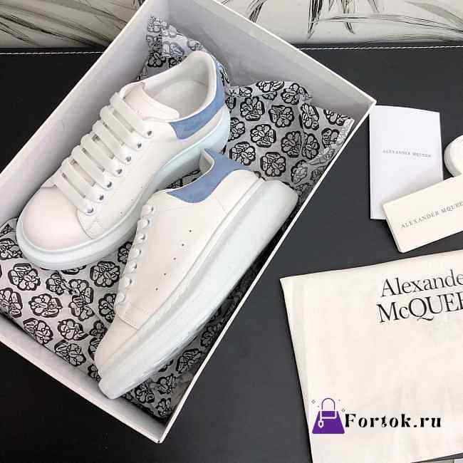 Alexander McQueen Oversized Sneaker Dusty Blue - 1