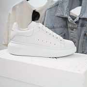 Alexander McQueen Oversized Sneaker White - 6