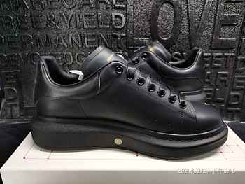 Alexander McQueen Oversized Sneaker Black