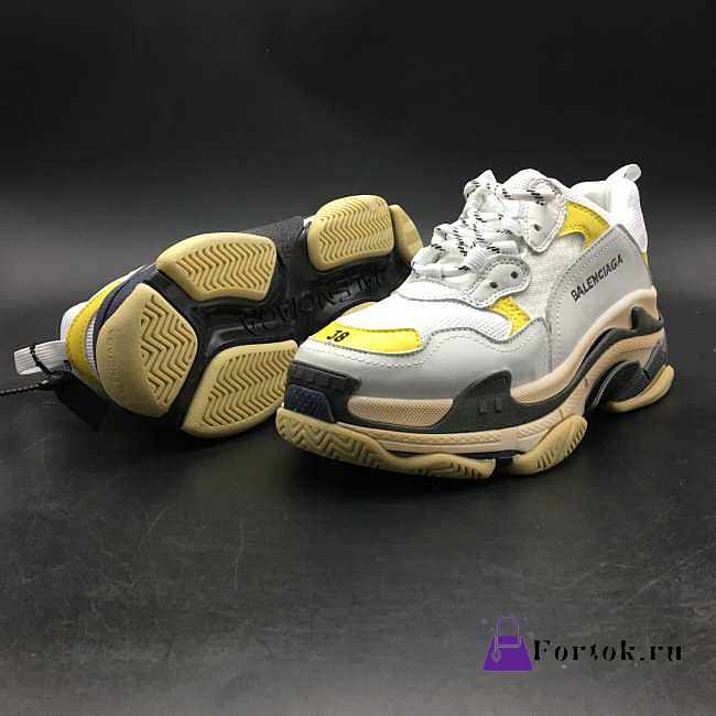 Balenciaga 17FW Triple S Men 483523 - 1