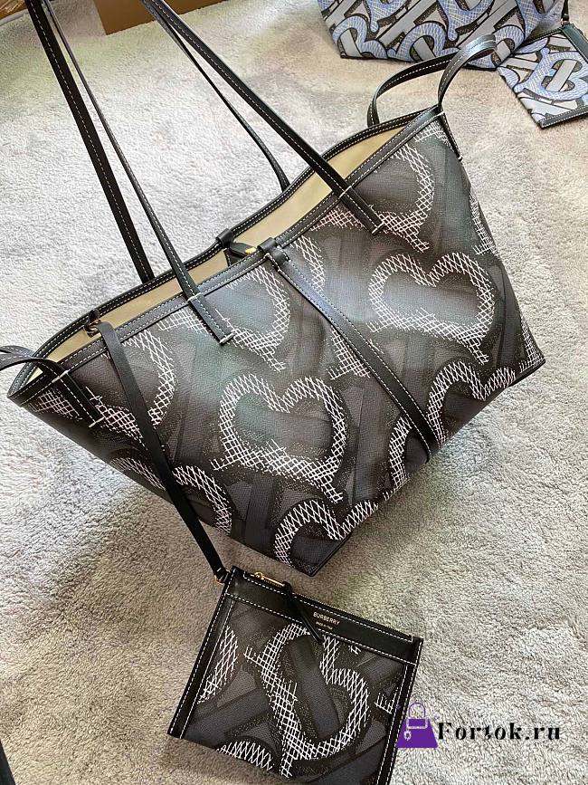 Burberry Beach Tote Bag 2565 30cm - 1