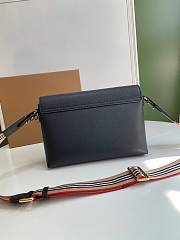 Burberry B's exquisite Crossbody Bag Black 25cm - 2