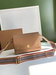 Burberry B's exquisite Crossbody Bag Brown 25cm - 1