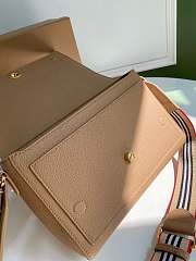 Burberry B's exquisite Crossbody Bag Brown 25cm - 2