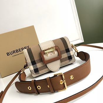 Burberry B's The Buckle Crossbody Beige 19.5cm