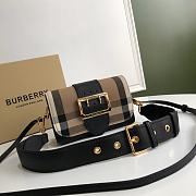 Burberry B's The Buckle Crossbody Black 19.5cm - 1