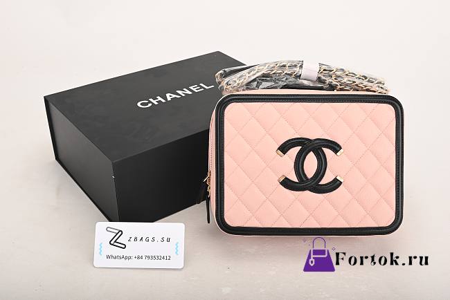 Chanel Caviar Quilted Small CC Filigree Vanity Case Pink VS08792 25cm - 1