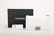 Chanel Quilted Lambskin Medium Boy Bag White A67086 25cm - 1