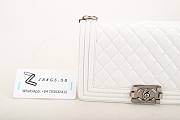 Chanel Quilted Lambskin Medium Boy Bag White A67086 25cm - 2