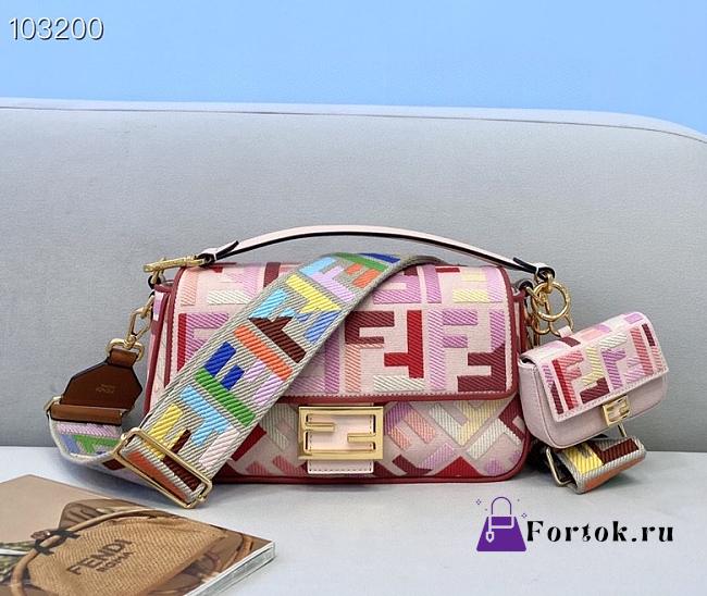 Fendi Baguette Embroidered Canvas Pink 980880 26cm - 1