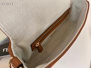 Fendi Baguette Embroidered Canvas Multicolor 980880 26cm - 4
