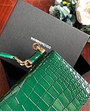 Dolce & Gabbana Crocodile Embossed Chain Bag Green 19cm - 6