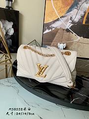 Louis Vuitton New Wave White Ivory M58549 24x14x9cm - 1