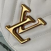 Louis Vuitton New Wave White Ivory M58549 24x14x9cm - 2
