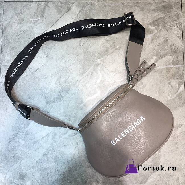 Balenciaga Crossbody Bag Tan 24cm - 1
