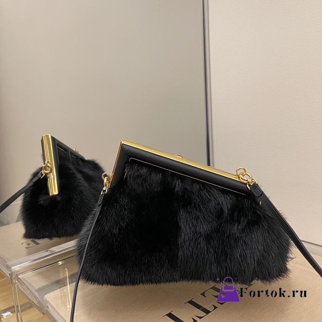 Fendi First Small Mink Hair Black 2217# 26cm - 1