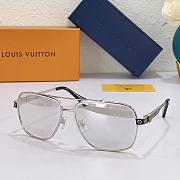 HopeKook - BTS LOUIS VUITTON 2021  Square sunglasses men, Square sunglasses,  Mens sunglasses