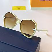 Louis Vuitton Sunglasses LV1101   - 5