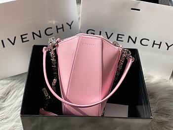 Givenchy Antigona Lock G-shaped Lambskin Pink 20cm