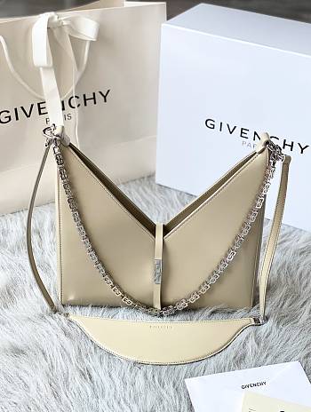 Givenchy V-shaped Cut Out Beige 27cm