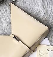 Givenchy V-shaped Cut Out Beige 27cm - 6