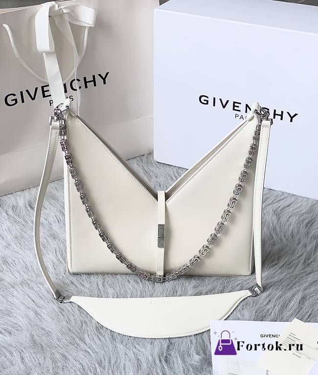 Givenchy V-shaped Cut Out Cream 27cm - 1