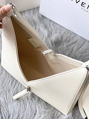 Givenchy V-shaped Cut Out Cream 27cm - 3
