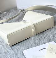 Givenchy V-shaped Cut Out Cream 27cm - 4