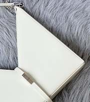 Givenchy V-shaped Cut Out Cream 27cm - 5