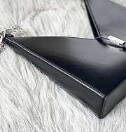 Givenchy V-shaped Cut Out Black 27cm - 3