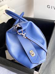 Givenchy Trumpet Antigona Soft Blue ZP17500 35cm - 5