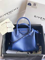 Givenchy Trumpet Antigona Soft Blue ZP17500 35cm - 1